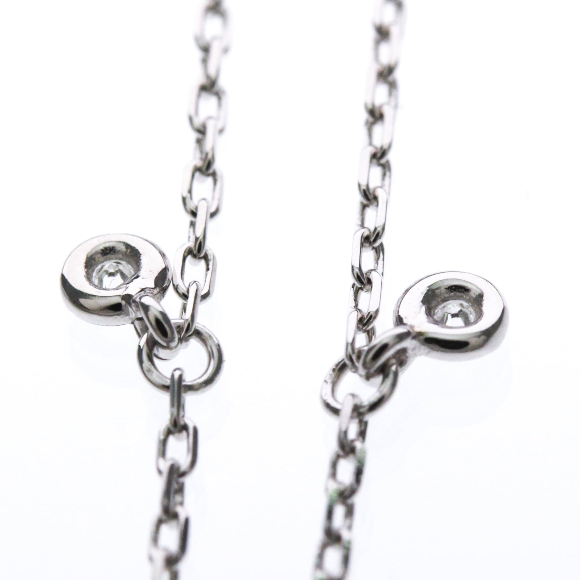 GUCCI Double G Diamond Bracelet 18K White Gold Polished 3