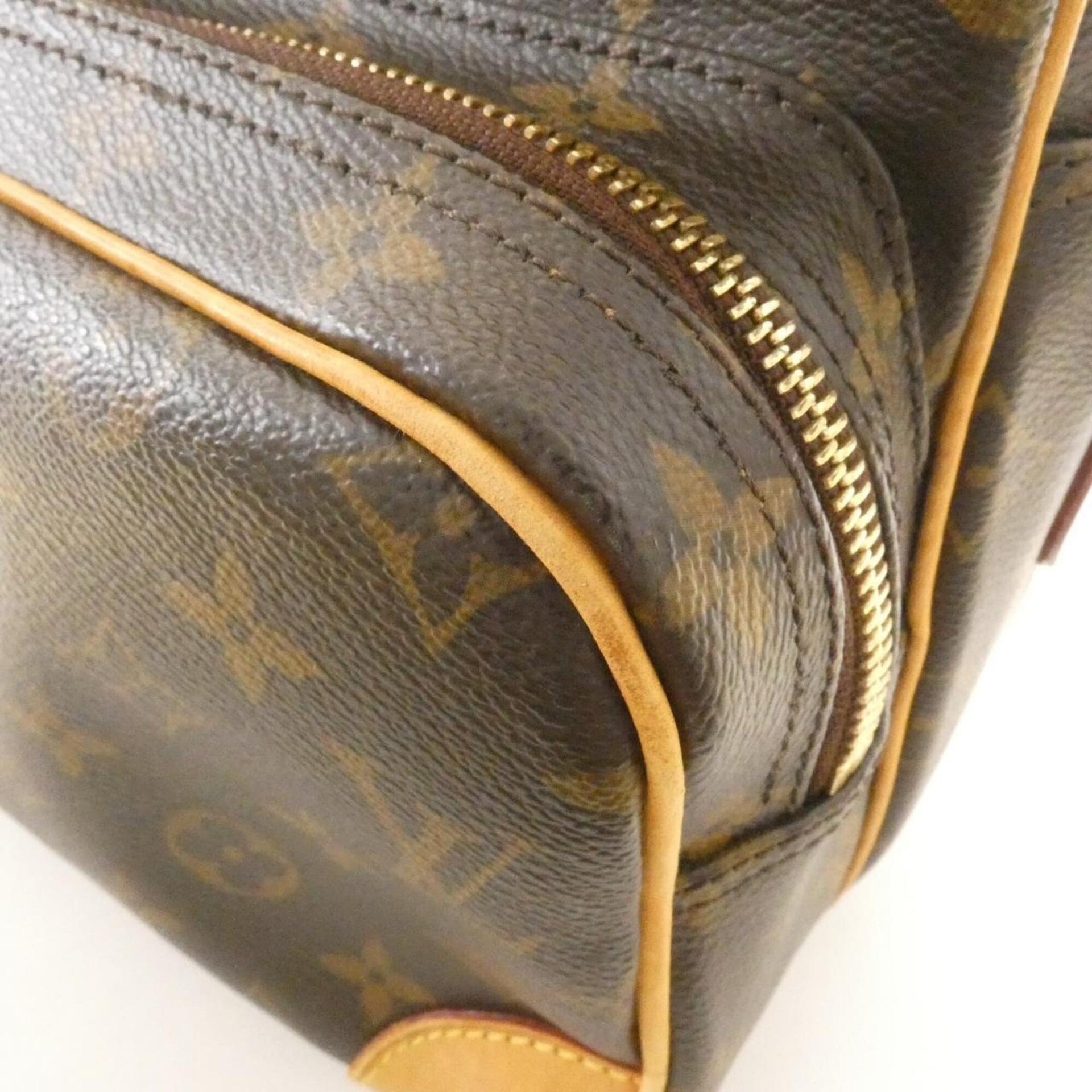 Louis Vuitton Monogram Nile M45244 Shoulder Bag 12