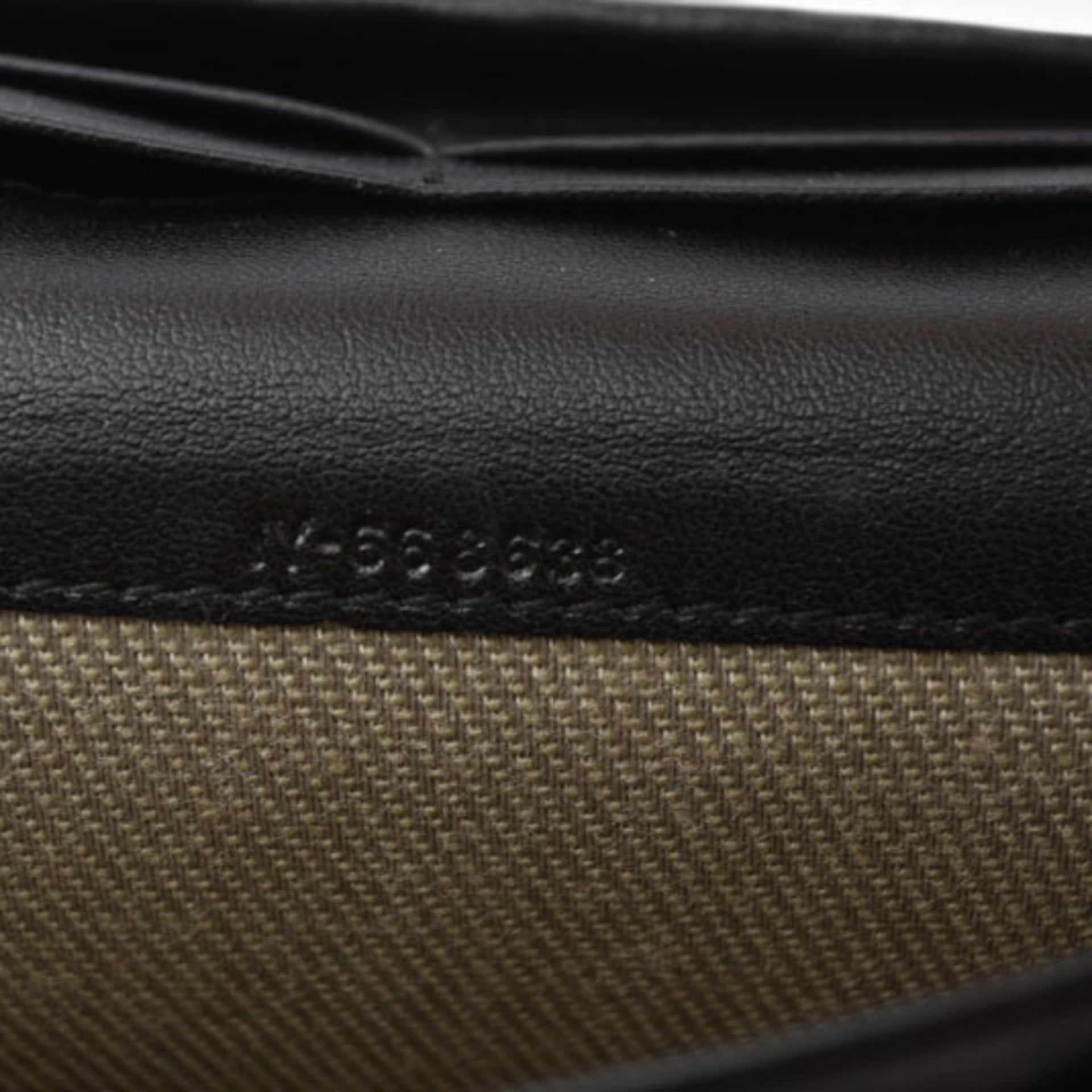 Portefeuille long Salvatore Ferragamo 27