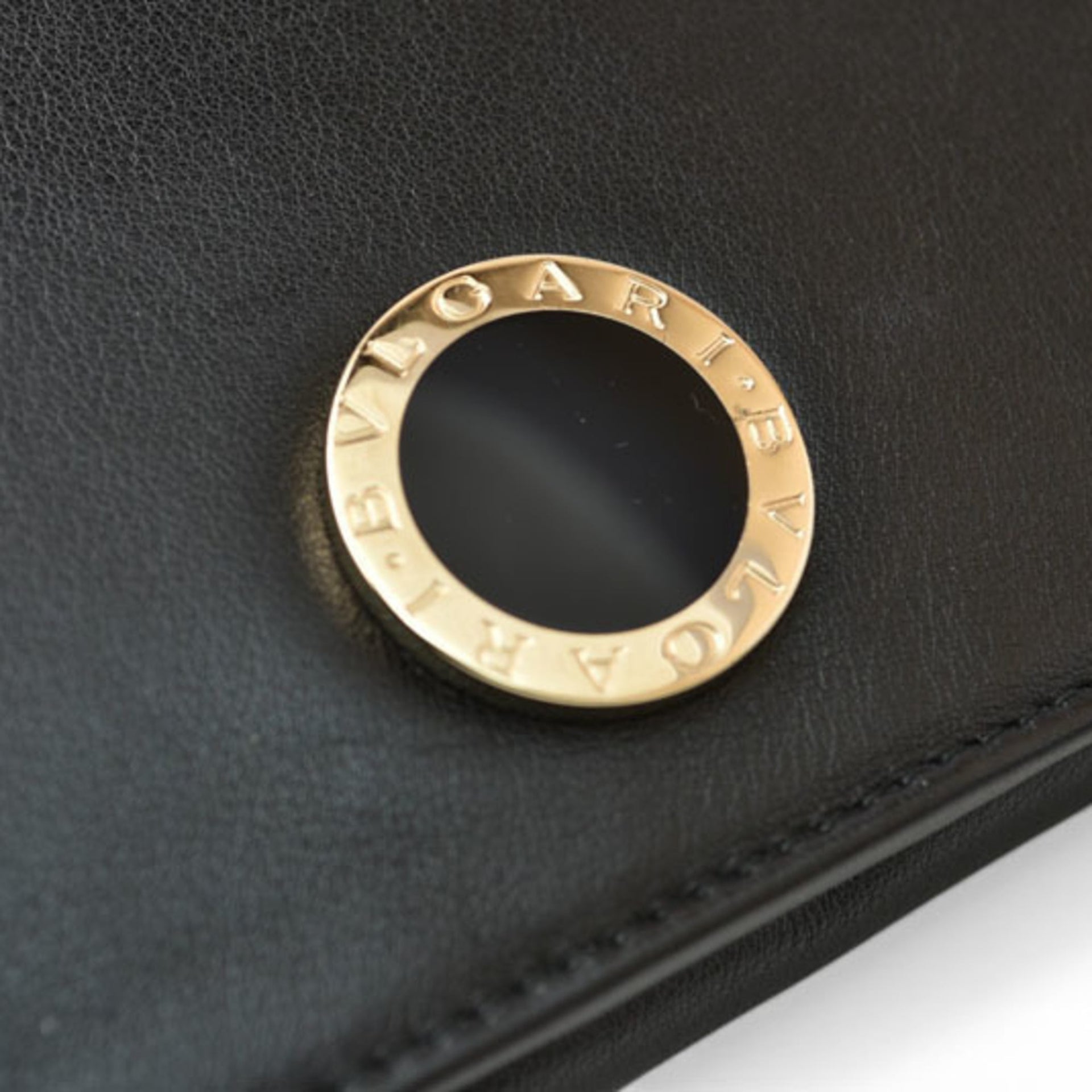 Bulgari BVLGARI en cuir noir 33625 18
