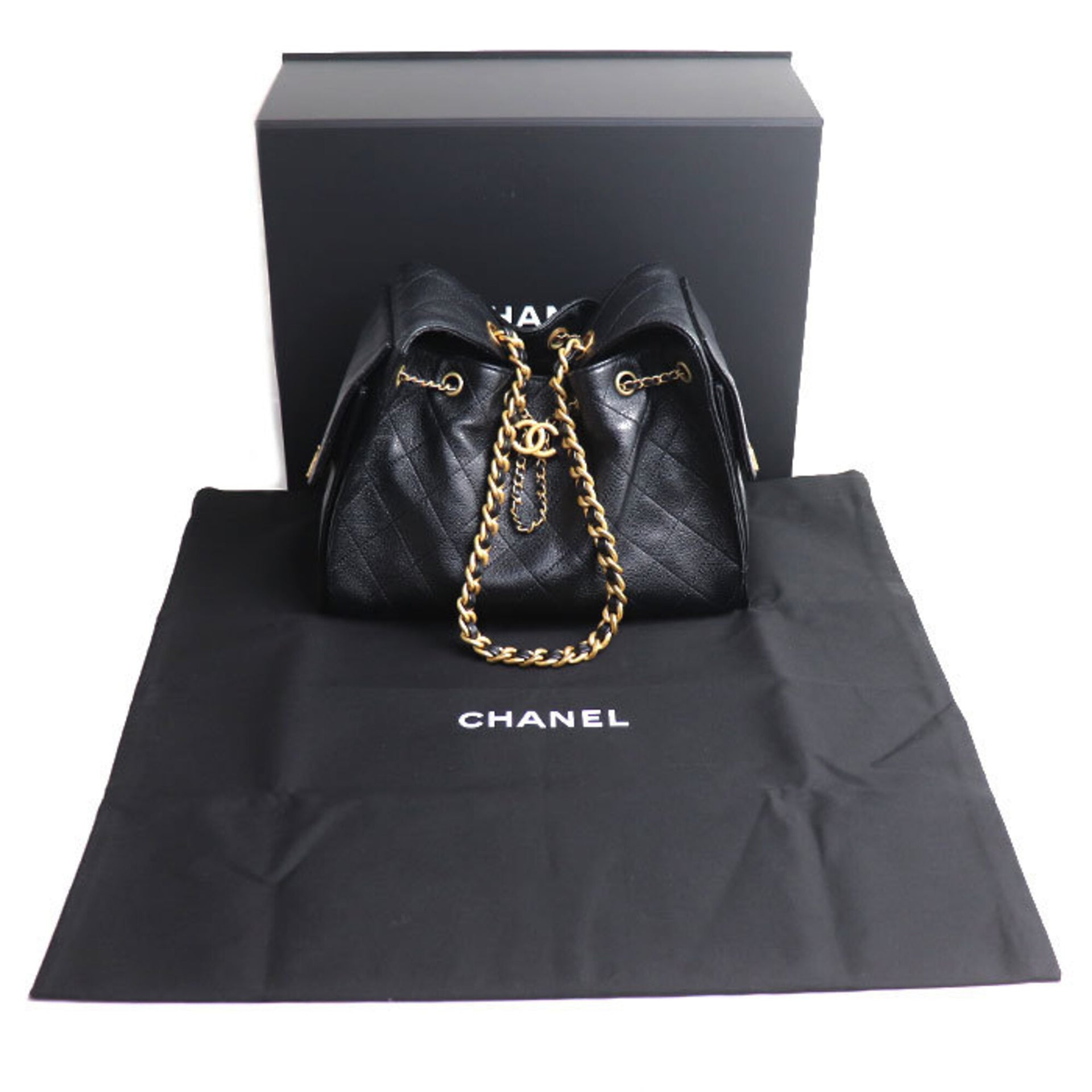 Sac bandoulière petit modèle 25 en cuir de caviar CHANEL 11