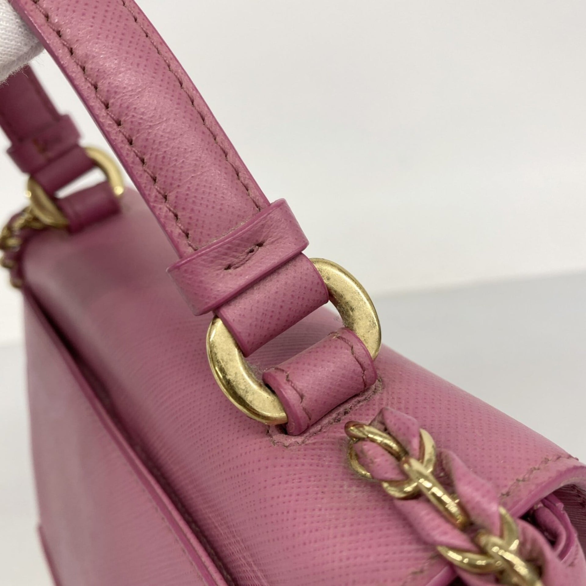 Sac à main en cuir Vara Salvatore Ferragamo 18