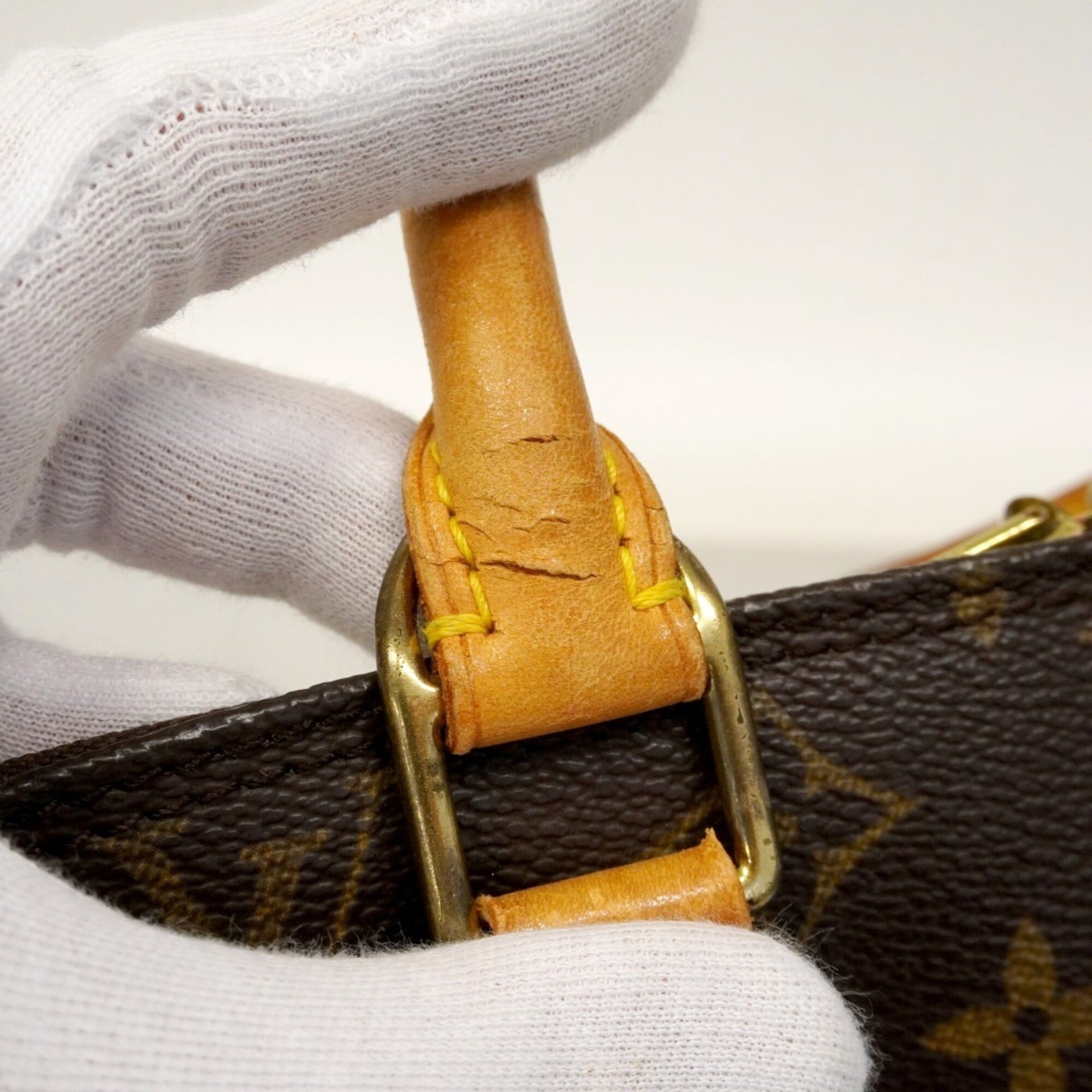 Sac à main Louis Vuitton Alma en toile Monogram M51130 marron pour femme 12