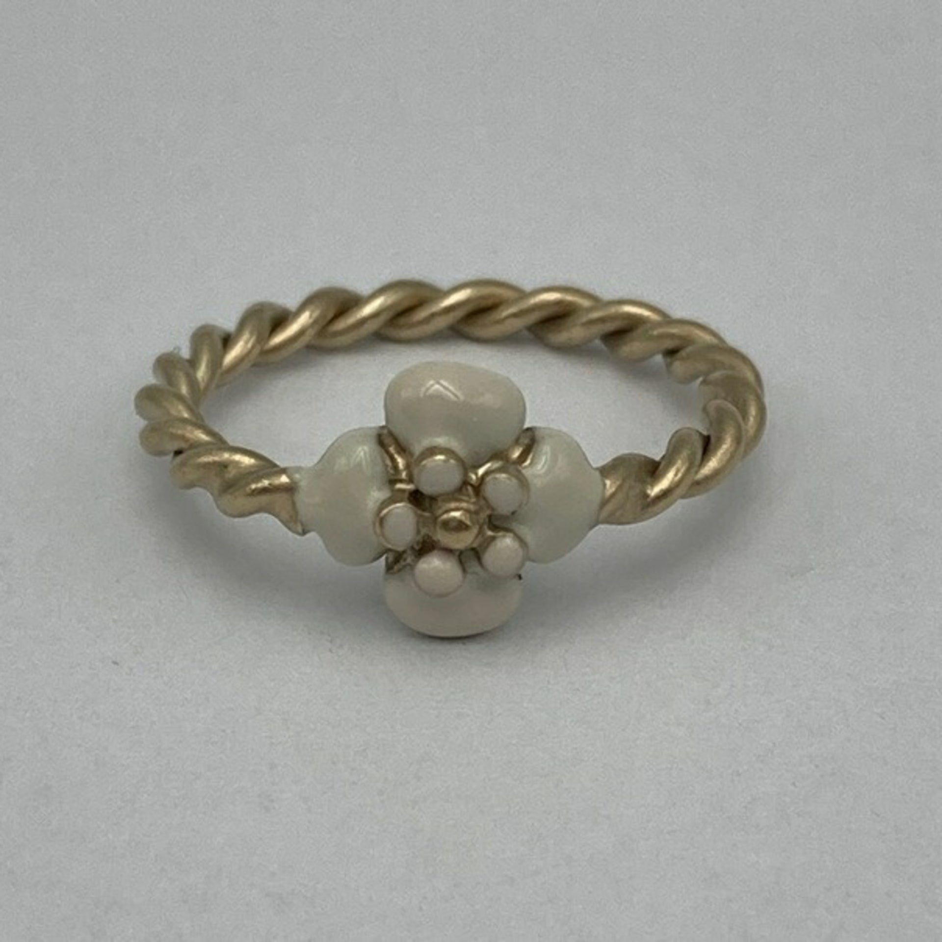 Bague Camélia, collection Croisière 2013 CHANEL 2