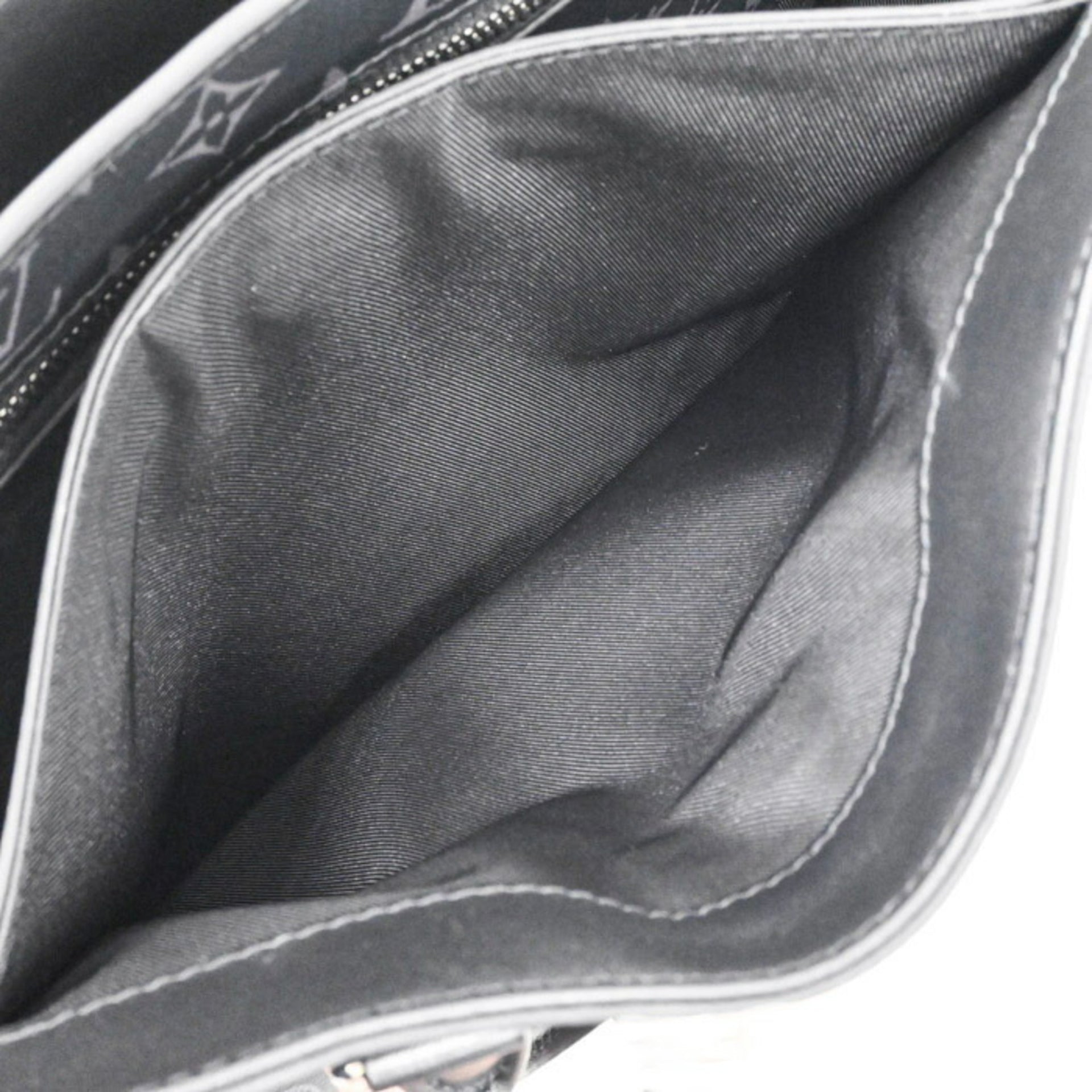 LOUIS VUITTON Grand Sac Monogram Eclipse Cabas Sac à main M44733 17