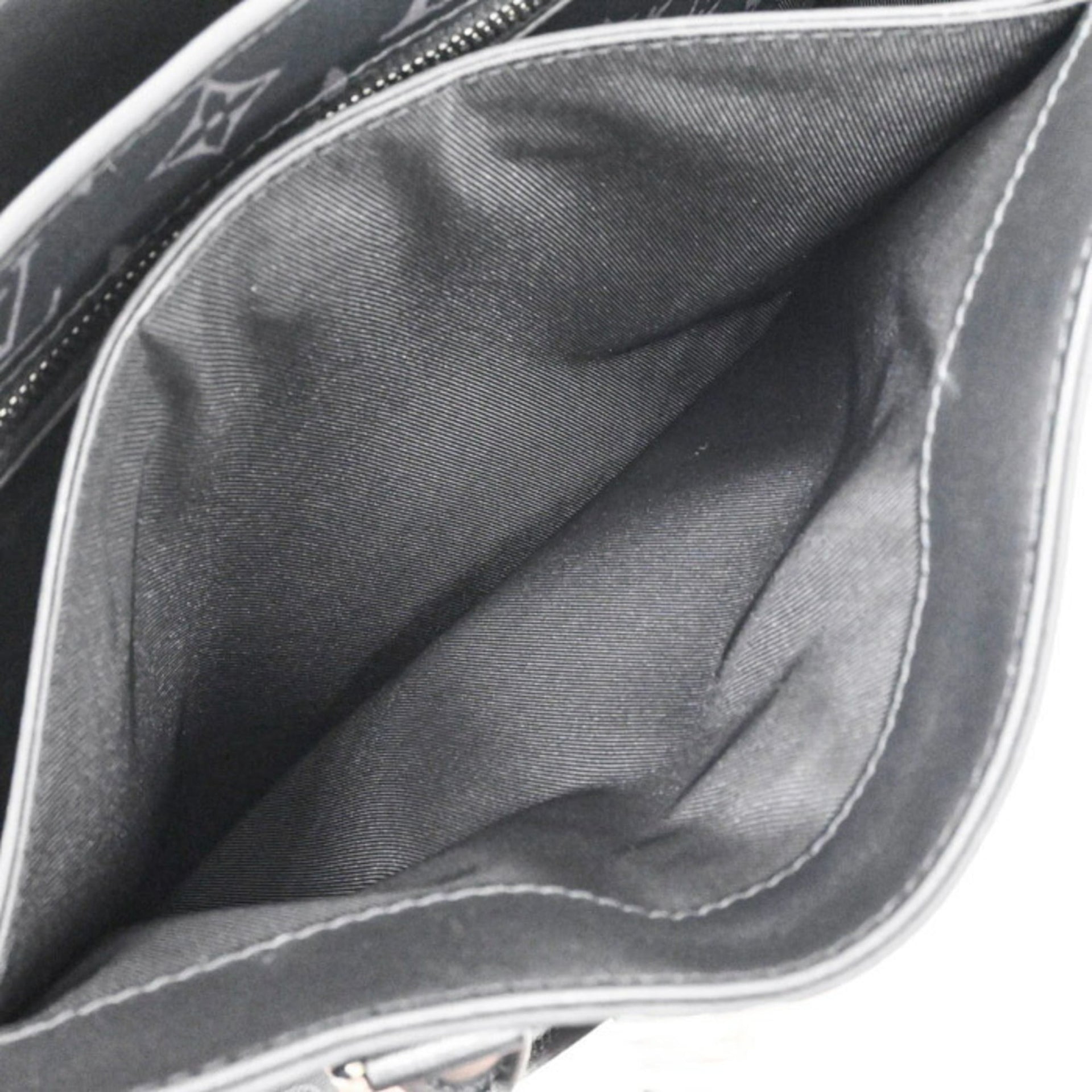 LOUIS VUITTON Grand Sac Monogram Eclipse Cabas Sac à main M44733 28