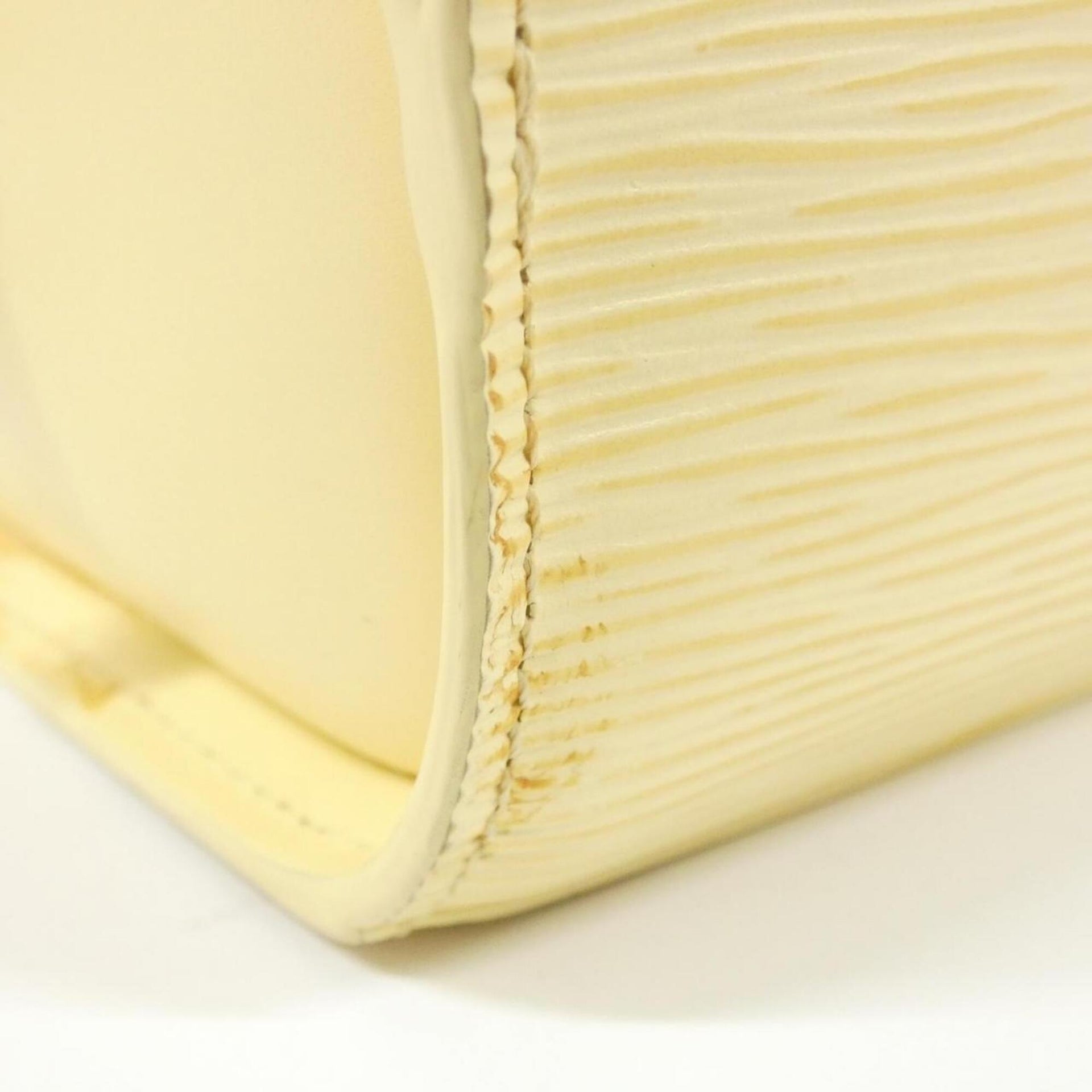 Louis Vuitton Epi Pont Neuf M5205A Handbag 5